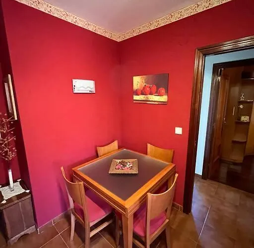 Martas Iv Apartment *