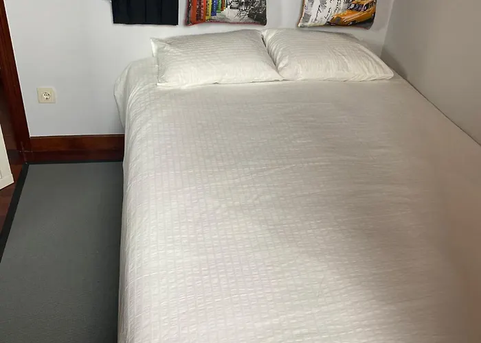 Martas Iv Apartment *